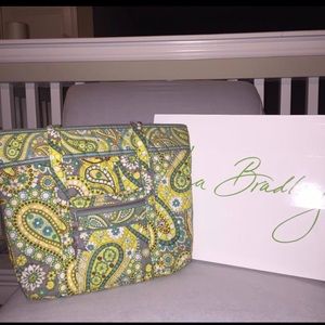 Vera Bradley ~ Villager w/ matching Gallery Wallet